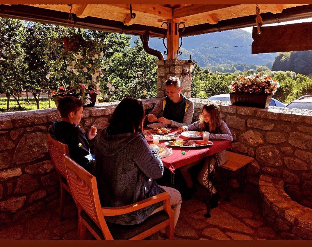 Holiday Bungalows & Food Plav Dış mekan fotoğraf
