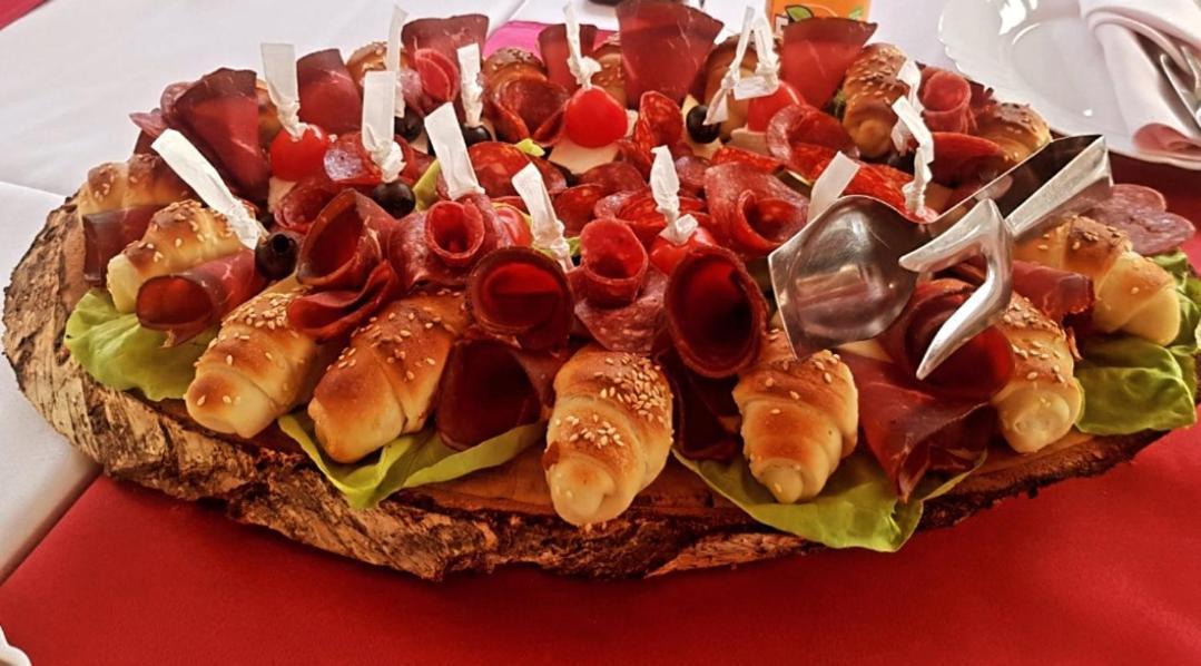 Holiday Bungalows & Food Plav Dış mekan fotoğraf